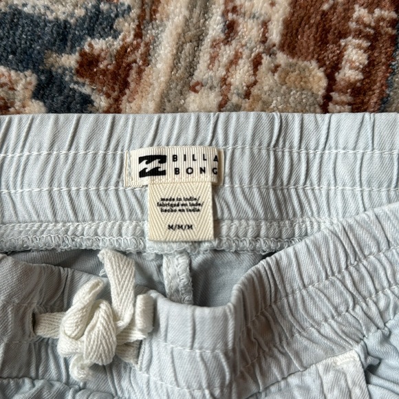 Billabong • Girls Pull On Jean Shorts - Picture 4 of 4